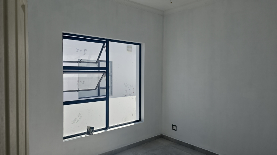 3 Bedroom Property for Sale in Sandy Point Western Cape
